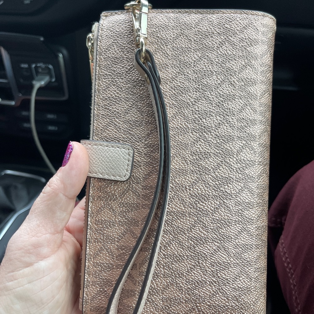 Wallet - Picture 3 of 5